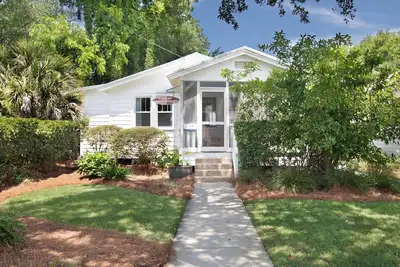 Image de Clôture à piquets ~ Un autre des meilleurs de la folie! Cottage Classique 2 Br