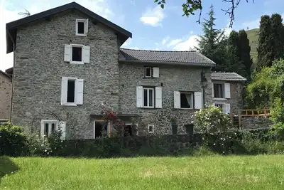 Image de Atypical old house from 1887, well equipped, spacious, bright, cool,