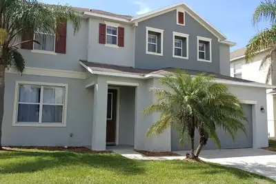 Image de Villa exécutive 7br & 4. 5 salles de bain avec piscine / spa / salle de jeux près de DisneyWorld Orlando.