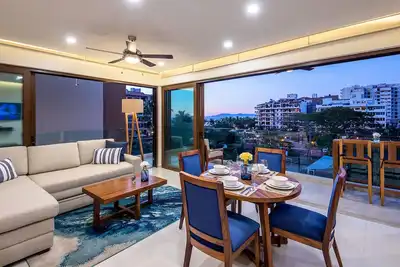 Image de Nouvel appartement avec vue sur la mer au coeur de la Zona Romantica