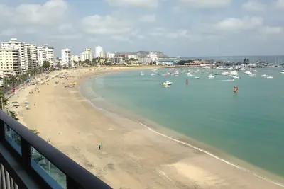 Image de Salinas, Equateur Ocean Front Malecon Area 7ème étage Belle 3 Br \/ 2. Condo 5 Ba