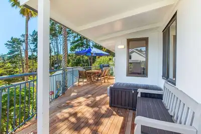 Image de Villa Topaz - Villa Topaz is cute, quaint and cosy, and just a downright lovely 1 bedroom holiday apartment to nurture your soul and spirit while on Waiheke. The Villa has recently gone through an entire make over, which has created a wonderful comfo