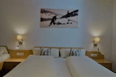 Image de calme, confortable appartement pour 2-3 personnes, 43m², W-Lan, 150 à l'arrêt de bus