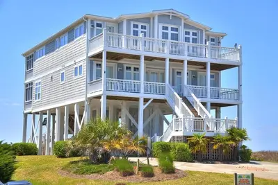 Image de Absolument magnifique, Oceanfront 6 Bdrm / 5. 5 salles de bain sur West End-Sleeps17