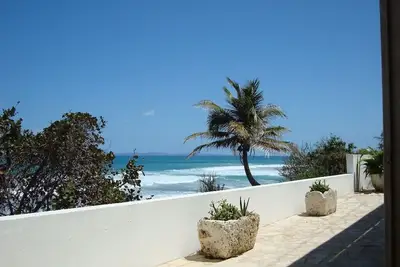 Image de Vues à couper le souffle, jardin glorieux, décoration moderne: Vieques 4 chambres face à l'océan