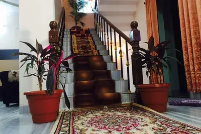 Image de Maison spacieuse de 4 chambres située au centre de la route des collines de Banjara numéro 3