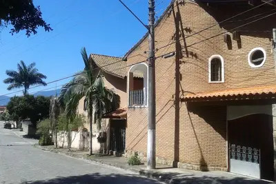 Image de São Sebastião Maison de ville avec piscine, aire de jeux, 5dorm, hébergement 21 personnes