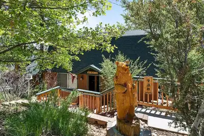 Image de Nouveau! Cabine privée confortable dans la région de Upper Moonridge * OktoberFest Special *