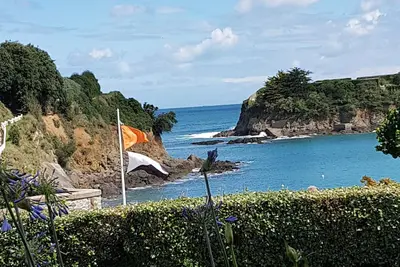 Image de Beach Of The Countess. Classified As A Remarkable Site. A Flower Garden