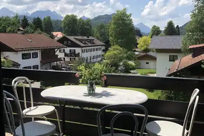 Image de Schlossblick - Appartement mansardé confortable près du château de rêve bavarois Neuschwanstein