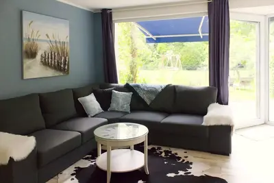 Image de Appartement avec propriété clôturée, accès direct à l'eau (Bodden), animaux acceptés