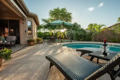 Image de Profitez de Casa Kit. Resort Like Home avec piscine chauffée privée \/ Power Ranch