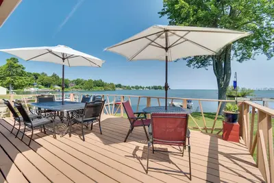 Image de Blind Cottage familial Sodus Bay w \/ Dock & Fire Pit!