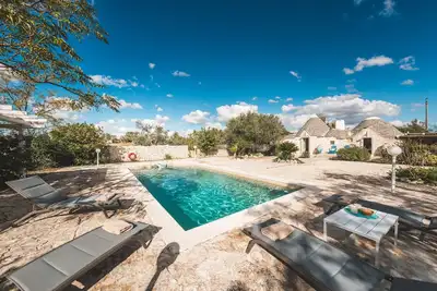 Image de Trullo Mario: Trulli avec piscine à Alberobello