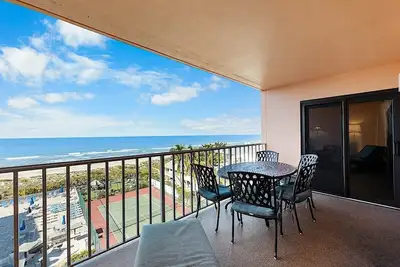 Image de 800 $ de rabais 2/23 semaines Condo Avant Ocean De Luxe Avec Penthouse Au Coeur De La Plage