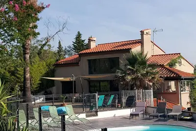 Image de Belle villa Catalane rénovée 2 min centre Céret, jardin et piscine privée