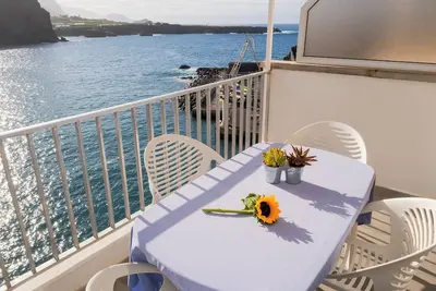 Image de Appartement en première ligne de mer \/ WiFi