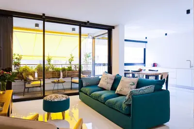 Image de Elegant 2br & Veranda close to Beach by FeelHome