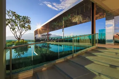 Image de EwNouveau élégant 1-Br près du bazar de nuit de Chiang Mai / piscine sur le toit / Wifi