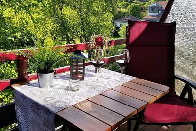 Image de Application économique, balcon, kitchenette, piscine, sauna, bain de vapeur, WiFi, couples, famille!