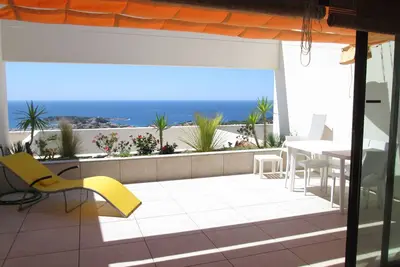 Image de Bandol appartement Climatisé vue mer panoramique avec piscine parking + garage