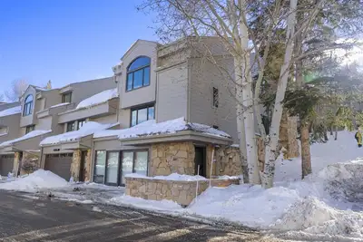 Image de Deer Valley 5 Br / 4 Ba - Condo IDÉAL Pour 2 Familles! 1 minute. à lever!