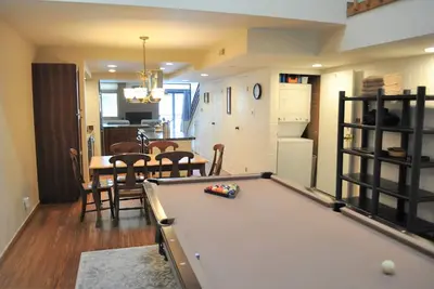 Image de Meilleur Endroit À Park City! ! ! Table De Piscine et Route De Bus Gratuite!