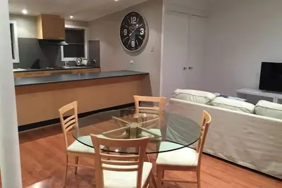 Image de Moderne Second Story Appartement, pour 5 personnes