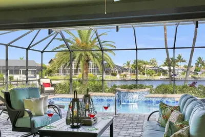 Image de Tout nouveau pour la maison 2019 Gulf Access Pool Home avec Tiki Hut près de Cape Harbour