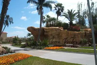 Image de Lotissement de luxe, quelques minutes de Disney, connexion Wi-Fi et des États-Unis / Canada Phoneca.