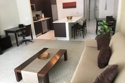 Image de Villa de 3 chambres / 4 salles de bain Ă Doral, Fl