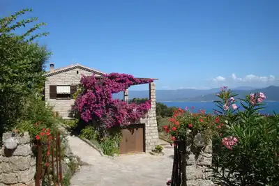 Image de Maison 4 Personnes vue panoramique Mer et Montagne, calme absolu, 4km des plages