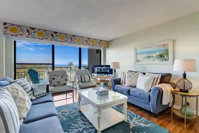 Image de Magnifique 3 chambres / 3 salles de bain Beach Walker Condo - Great location!