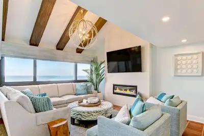 Image de Les Meilleures Vues! Mis Ă jour 3 Bed / 3 Bath Beach Walker Condo 6 personnes!