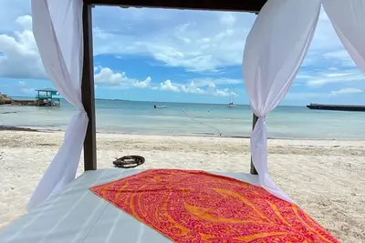 Image de Coral Cove Beach Cottage Gratuit voiturette de golf 4 places et 2 kayaks 1 s u p