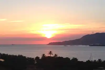 Super Charmante Maison Avec Piscine Et View Show!