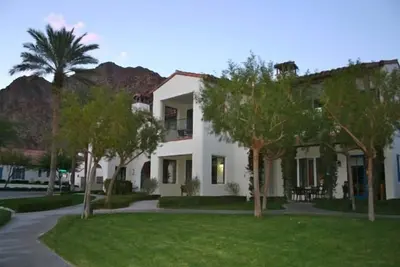 Image de Legacy \"Pool View\" Ceinture De Verdure Villa 3bd: Best Value-Cliquez Pour La Liste AMÉNAGEMENT Long!