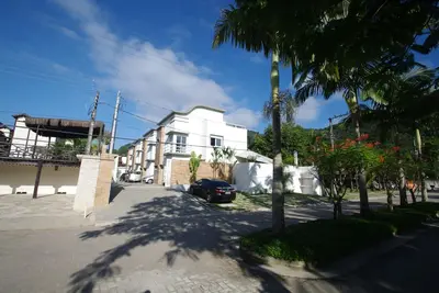 Image de Pur caprice! ! Grande maison proche de la plage! Wifi gratuit! Paiement 12 X card