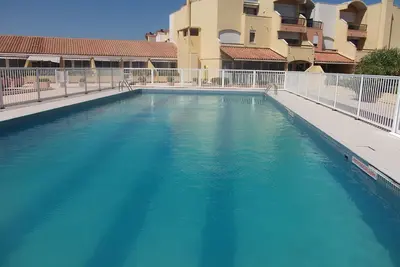 Image de Vue sur le port, piscine, clim, wifi