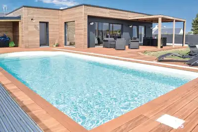 Image de Superbe maison à Créances avec WiFi