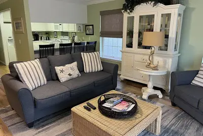 Image de Magnifique condo près de la plage et du village! !