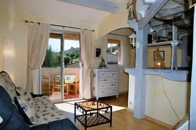 Image de Charmant studio décoré au calme plage à 200 m 4 personnes Sainte-Maxime. .