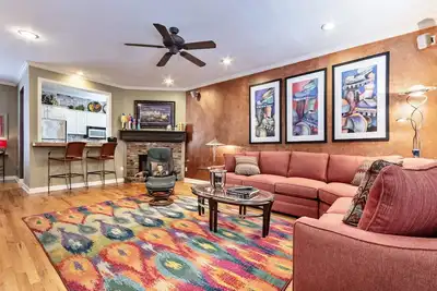 Image de Lotissement 2 Br \/ 2. 5 Ba Downtown Memphis Entertainment District