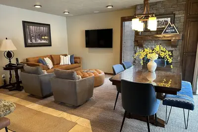 Image de Condo privé de luxe incroyable 2 chambres 2 salles de bain 6-8 personnes