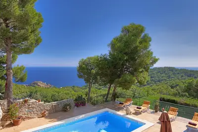 Image de Patio De Los Gatos -villa avec vue sur la mer et piscine privée-Tamariu-Costa Brava
