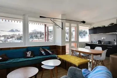 Image de Appartement spacieux rénové avec WiFi et au pied des pistes