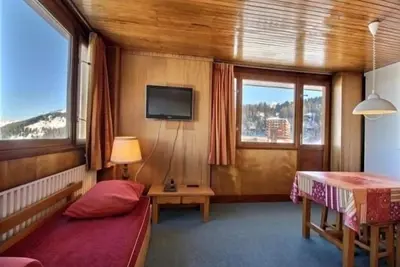 Image de Studio 4 personnes au pied des pistes avec balcon, cuisine équipée et Tv