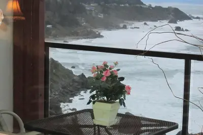 Image de Vue Jaw-Dropping, sentiers, famille, journée libre, cheminée, plage privée, fermée et propre