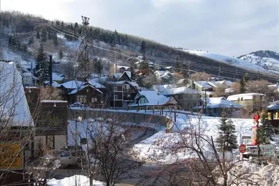 Image de 2 Lg Mast Bdrm, Slope-Side, Historic Old Town Main 65 'Town Lift Run