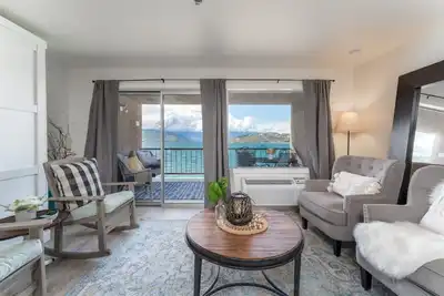 Image de Grandview Lake View 301! Suite Double Queen au Bord de l'Eau avec Vue sur le Lac!